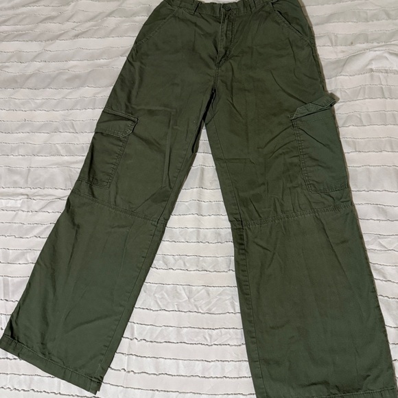 H&M Olive Cargo Pants for kids - Picture 1 of 3
